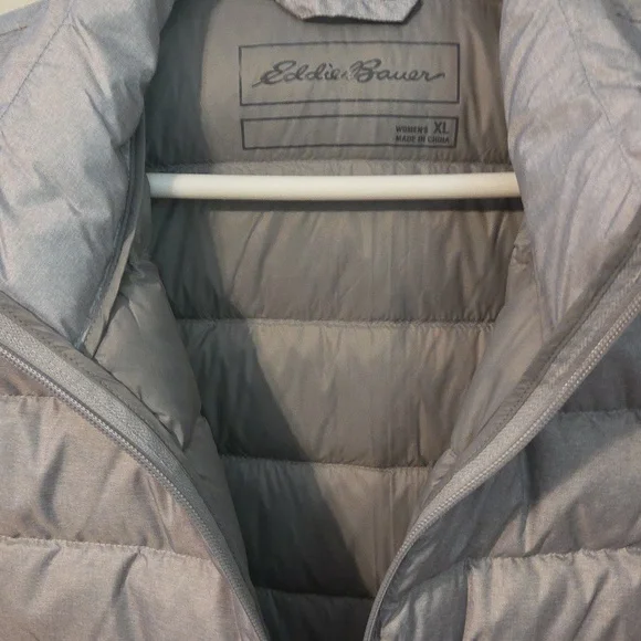 Eddie Bauer CirrusLite Down Vest Silver Gray XL Womens - Picture 4 of 7